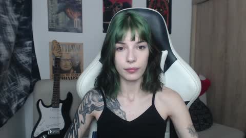 Snapshot of lovely_cass chatting on 4, 1, 2025 Cassie online show from 4, 1, 2025