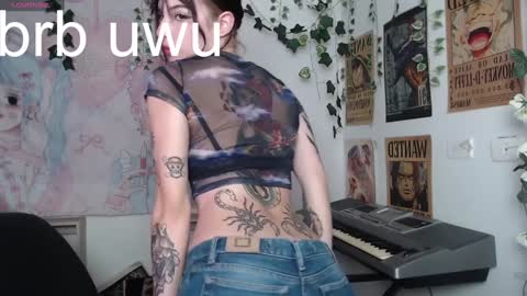 Snapshot of lovely_cass chatting on 20, 1, 2025 Cassie online show from 20, 1, 2025
