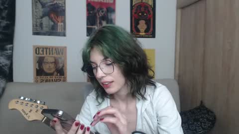 Snapshot of lovely_cass chatting on 2, 2, 2025 Cassie online show from 2, 2, 2025