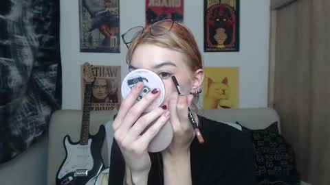 Snapshot of lovely_cass chatting on 27, 2, 2025 Cassie online show from 27, 2, 2025