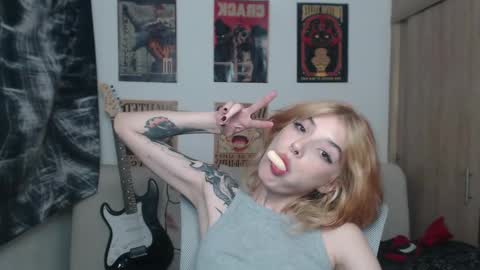 Snapshot of lovely_cass chatting on 3, 3, 2025 Cassie online show from 3, 3, 2025