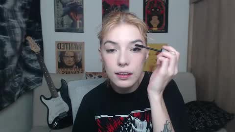 Snapshot of lovely_cass chatting on 6, 3, 2025 Cassie online show from 6, 3, 2025