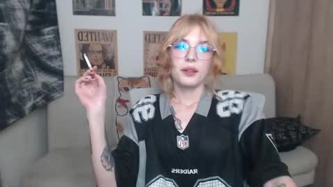Snapshot of lovely_cass chatting on 7, 3, 2025 Cassie online show from 7, 3, 2025