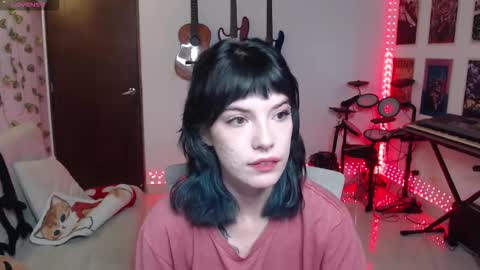 Snapshot of lovely_cass chatting on 1, 10, 2025 Cassie online show from 1, 10, 2025