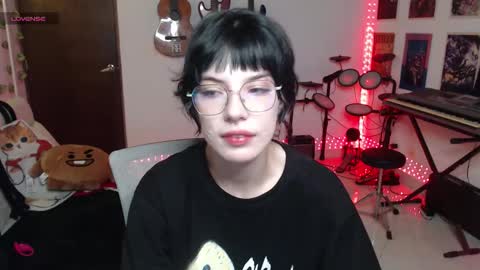 Snapshot of lovely_cass chatting on 6, 10, 2025 Cassie online show from 6, 10, 2025