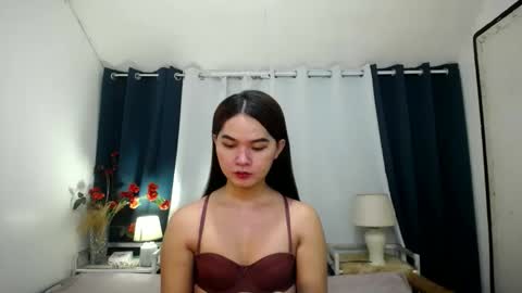 lovely_dianne online show from 19, 2, 2025