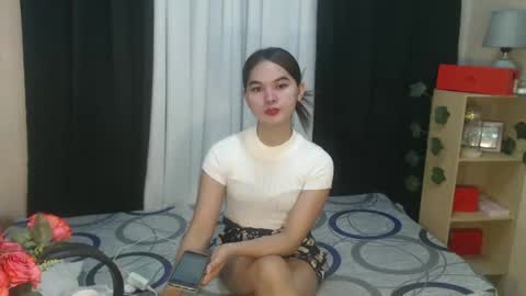 lovely_dianne online show from 25, 2, 2025