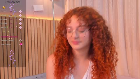 Snapshot of lovely_emma18 chatting on 13, 12, 2024 Emma online show from 13, 12, 2024