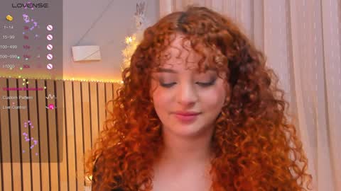 Snapshot of lovely_emma18 chatting on 19, 12, 2024 Emma online show from 19, 12, 2024
