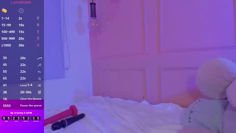 Snapshot of lovely_emma18 chatting on 27, 9, 2025 Emma online show from 27, 9, 2025