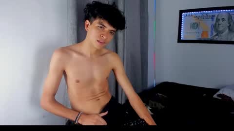 Snapshot of lovely_horny713 chatting on 13, 4, 2026 Salo online show from 13, 4, 2026