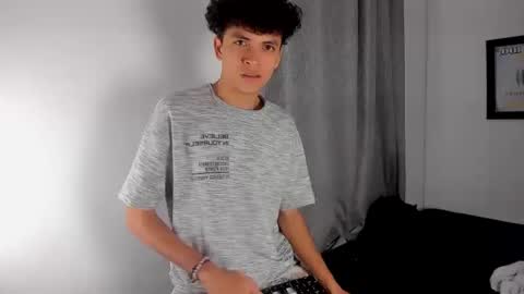Snapshot of lovely_horny713 chatting on 19, 4, 2026 Salo online show from 19, 4, 2026