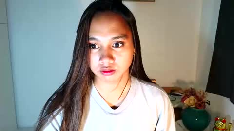 Snapshot of lovely_kate14 chatting on 28, 11, 2025 lovely_kate14 online show from 28, 11, 2025