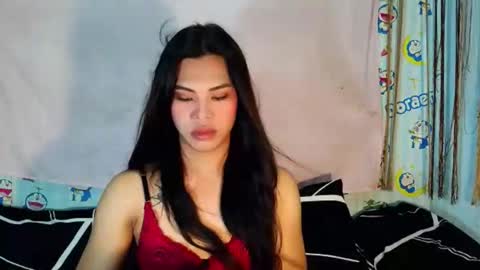 lovely_krizzy online show from 6, 4, 2026