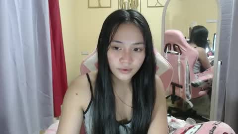 lovely_leah23 online show from 8, 9, 2025