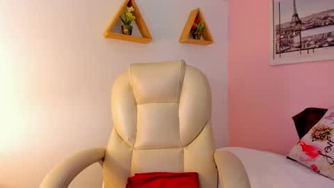 Snapshot of lovely_oliviaa chatting on 26, 5, 2026 Olivia online show from 26, 5, 2026
