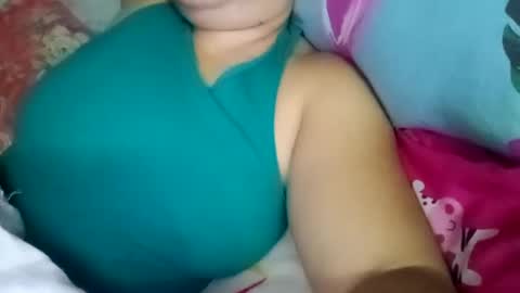 lovely_orchid online show from 6, 1, 2025