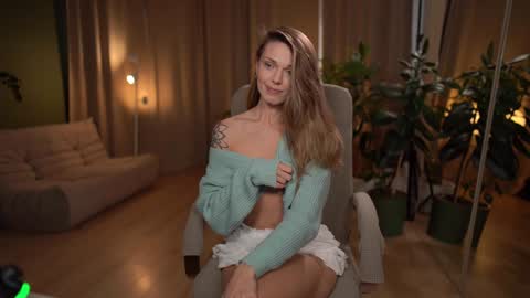 Snapshot of lovely_tammy chatting on 22, 11, 2025 Very miss youWill be back soon Tammy online show from 22, 11, 2025