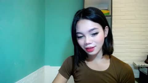 Snapshot of lovely_thea_xoxo chatting on 22, 7, 2026 Thea online show from 22, 7, 2026