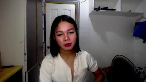Snapshot of lovely_thea_xoxo chatting on 25, 7, 2026 Thea online show from 25, 7, 2026
