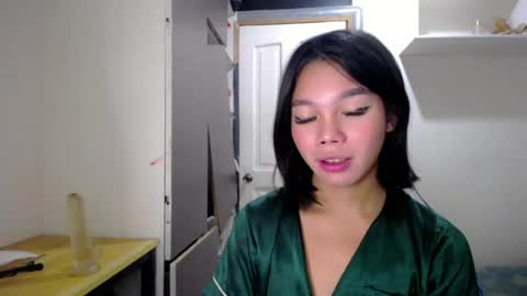 Snapshot of lovely_thea_xoxo chatting on 27, 7, 2026 Thea online show from 27, 7, 2026