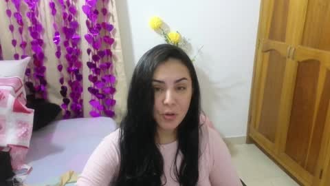 Snapshot of lovely_trix_ chatting on 12, 1, 2025 Trix online show from 12, 1, 2025