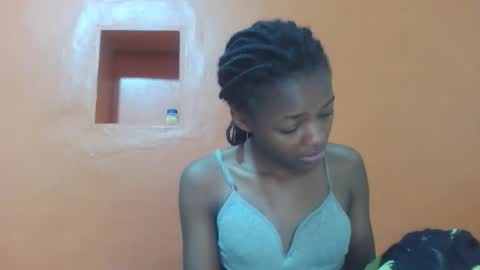 Lovely yvonne online show from 18, 10, 2025