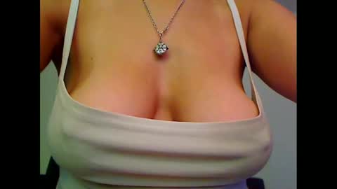 LovelyAnnaSQ online show from 17, 11, 2025