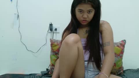 lovelyasian_babe online show from 9, 4, 2026