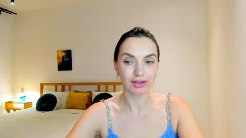 Snapshot of lovelyeemia chatting on 17, 12, 2024 Mia online show from 17, 12, 2024