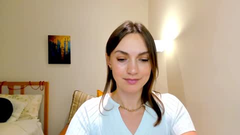 Snapshot of lovelyeemia chatting on 27, 12, 2024 Mia online show from 27, 12, 2024