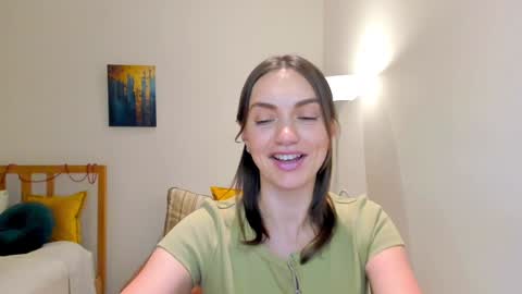 Snapshot of lovelyeemia chatting on 29, 12, 2024 Mia online show from 29, 12, 2024