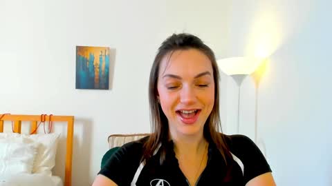 Snapshot of lovelyeemia chatting on 6, 1, 2025 Mia online show from 6, 1, 2025