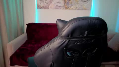 lovelygracee online show from 13, 1, 2026