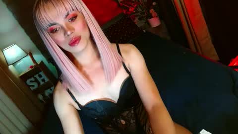 lovelymiss_shyna11 online show from 8, 11, 2025
