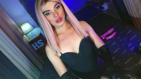 lovelymiss_shyna11 online show from 15, 2, 2026