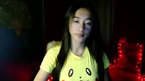 Snapshot of lovelypetite143 chatting on 9, 2, 2026 lovelypetite143 online show from 9, 2, 2026