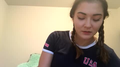 Queen Aria  online show from 28, 10, 2025