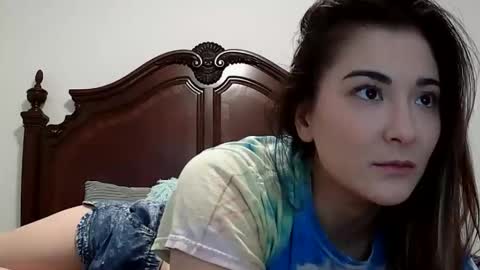 Queen Aria  online show from 7, 1, 2026