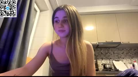 Snapshot of lovelysilk_63 chatting on 15, 6, 2026 ELA online show from 15, 6, 2026