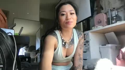 lovelyxmacii online show from 14, 3, 2026