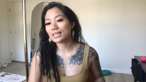 Snapshot of lovelyxmacii chatting on 23, 6, 2026 lovelyxmacii online show from 23, 6, 2026