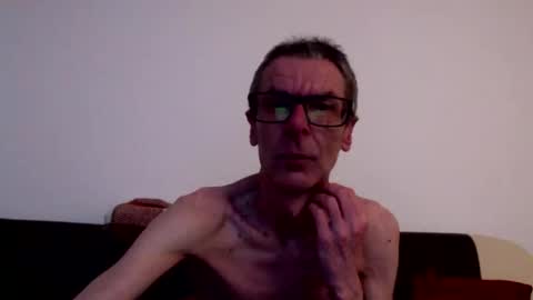 lovepvcearly50s online show from 18, 4, 2026