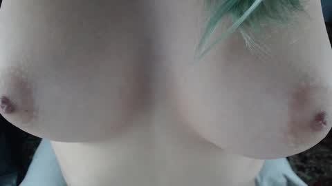 Snapshot of lovers613228 chatting on 20, 12, 2024 lovers613228 online show from 20, 12, 2024