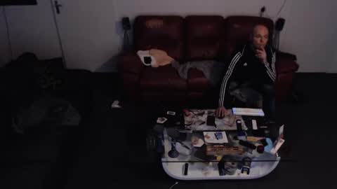 Lovetlick online show from 15, 2, 2025