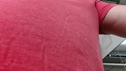 lovestrapons1 online show from 7, 3, 2026