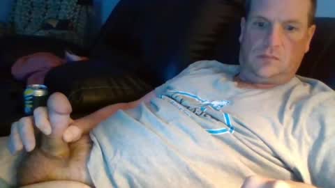 lovetocum37 online show from 20, 4, 2026