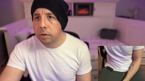 Snapshot of lovewatchingall chatting on 5, 1, 2025 Lovewatchingalls online show from 5, 1, 2025