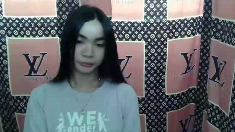 loving_rhean online show from 4, 12, 2025