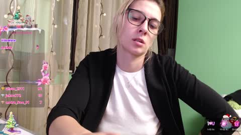 Antonia online show from 4, 12, 2024